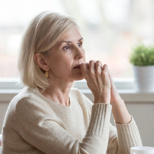 Stresssiz menopauza: gormonal o'zgarishlardan omon qolishga nima yordam beradi.