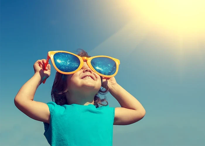 Легкая броня для кожи: зачем нужен солнцезащитный флюид?