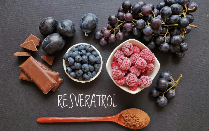 Resveratrol: yurak salomatligi va uzoq umr ko'rish uchun kuchli antioksidant.